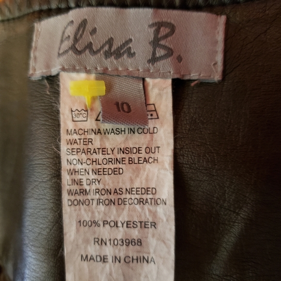 Skirt by Elisa B. 10 - Picture 3 of 3